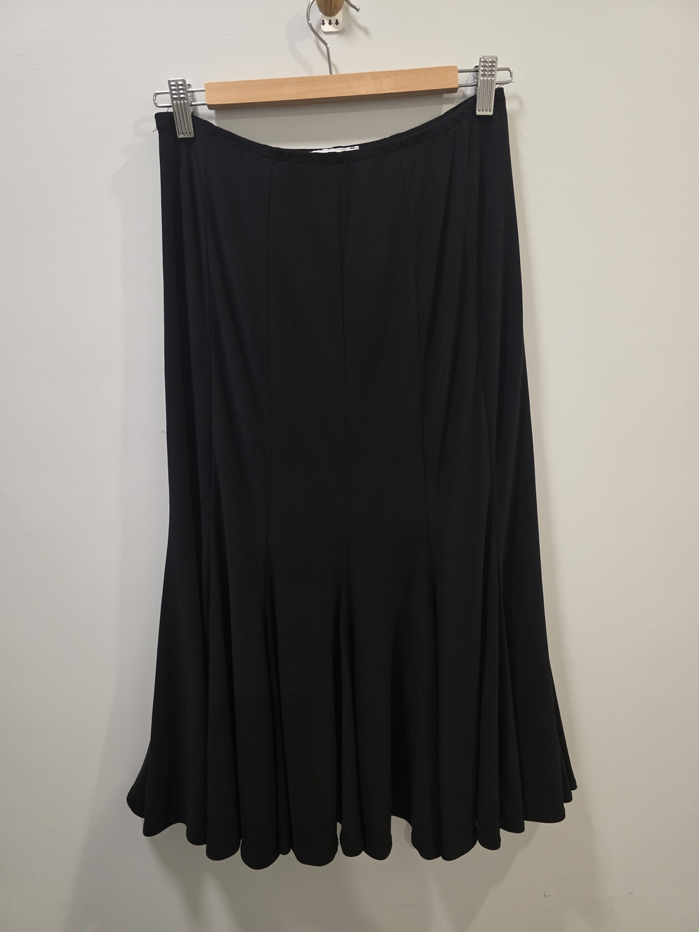 Joseph Ribkoff Black Flared Midi Skirt Size 10 Canada/USA Elegant Stretch Pull - Picture 3 of 8